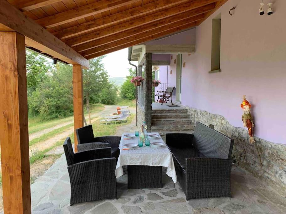 Villa La Casa Sulla Collina Varsi Exterior foto